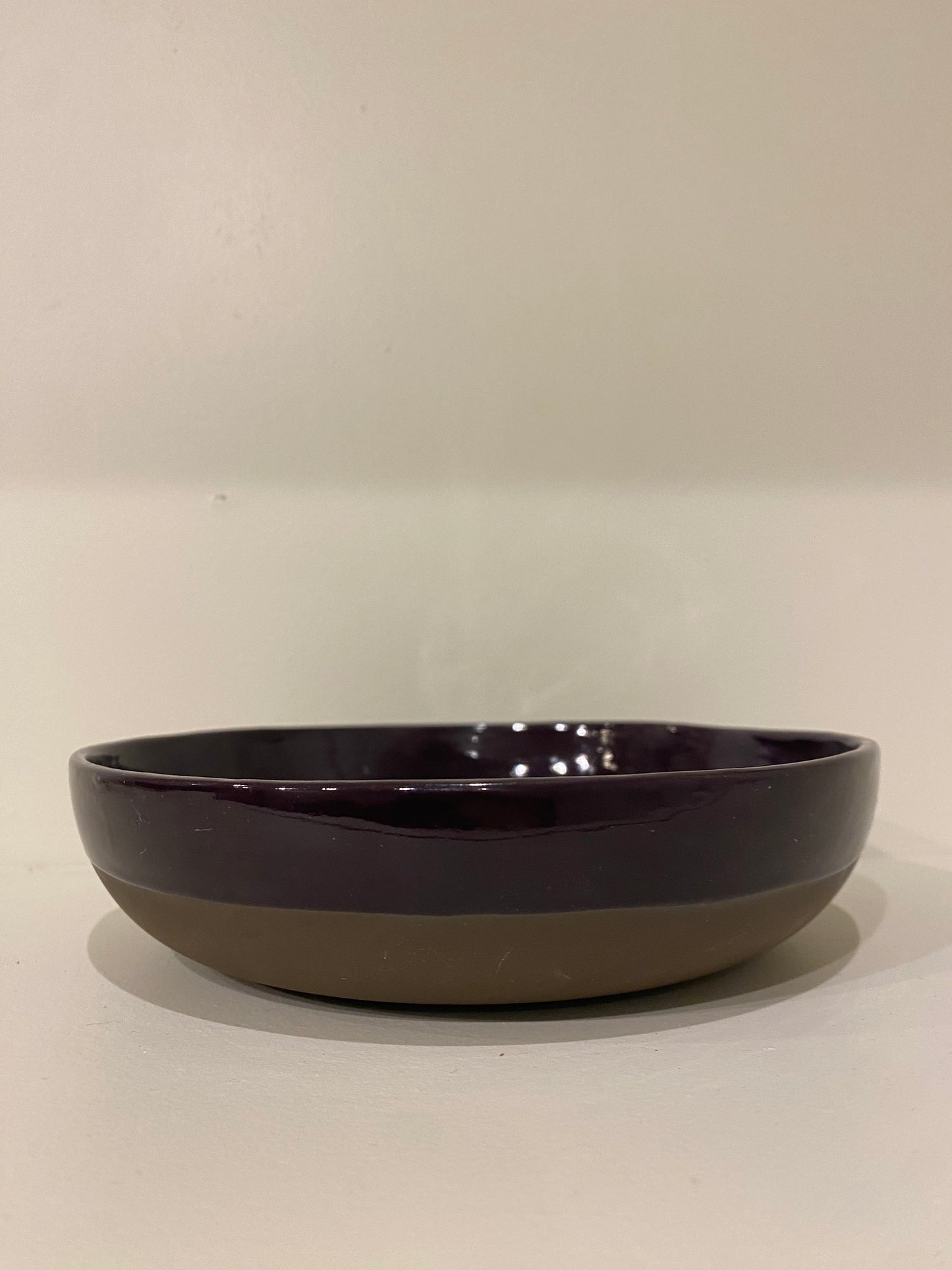 Pasta bowl in colour Aubergine